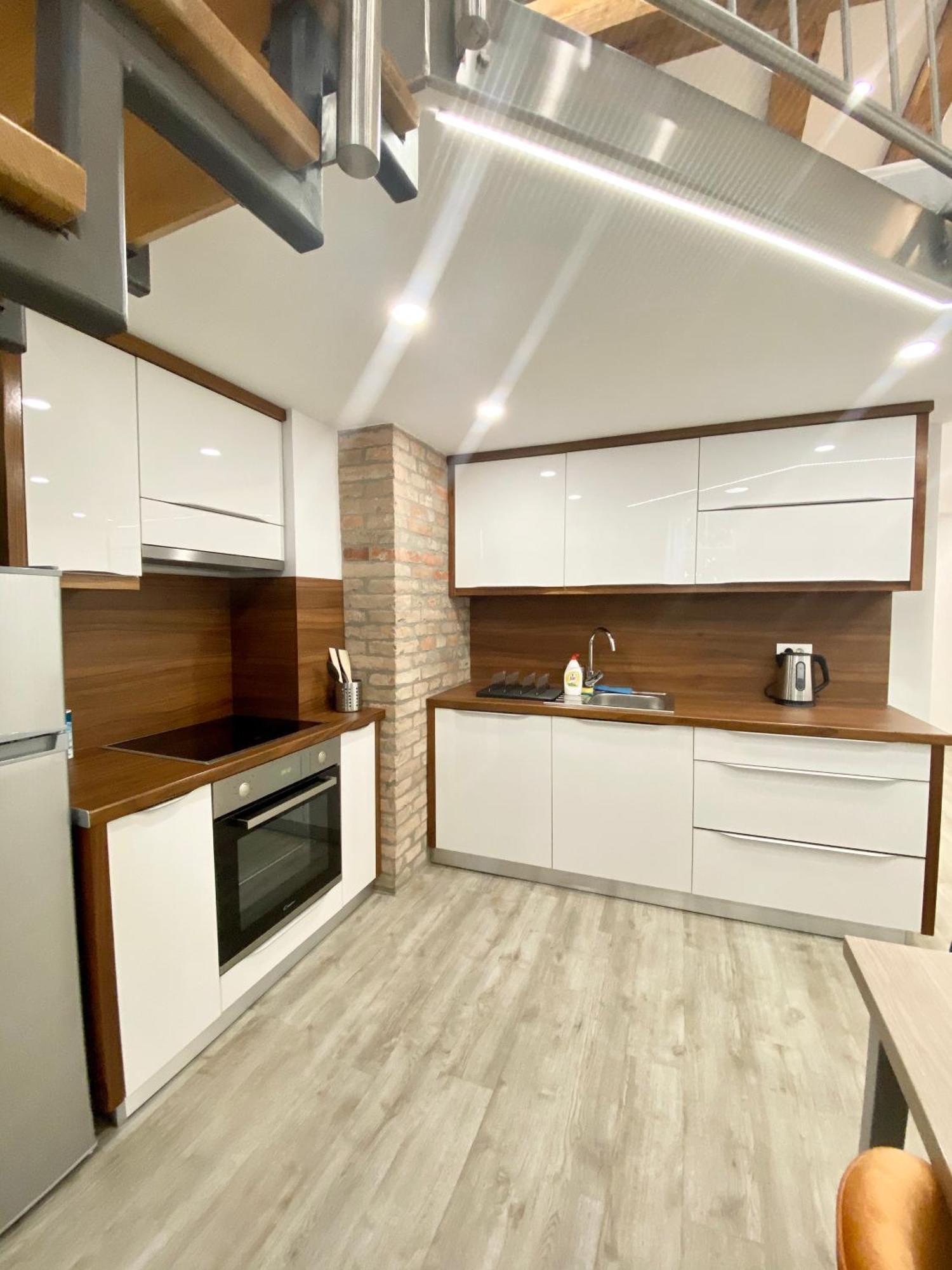 Jungle Loft - Central/Free Parking ลูบลิยานา ภายนอก รูปภาพ